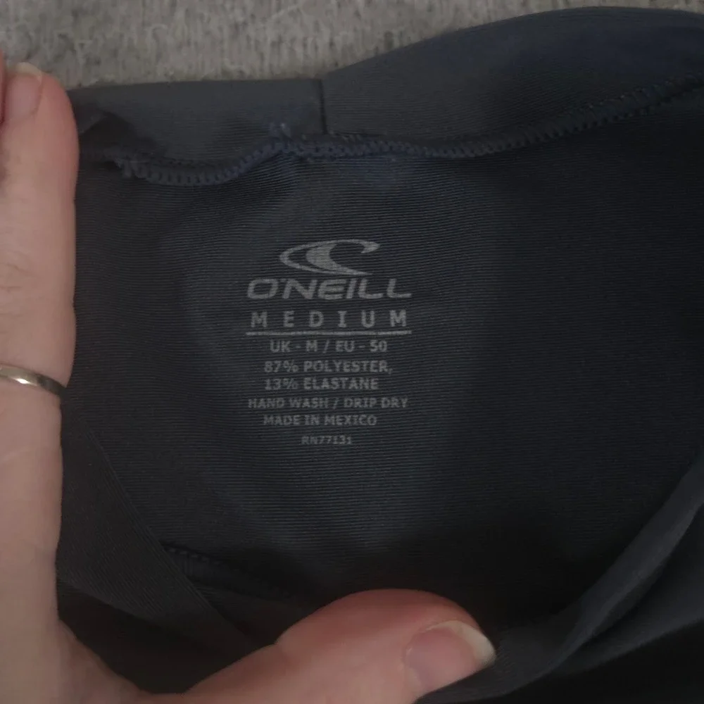 O'Neill Shirt Mens Medium Grey Rash Guard Basic Skin UPF 50+ Sun Protection Logo